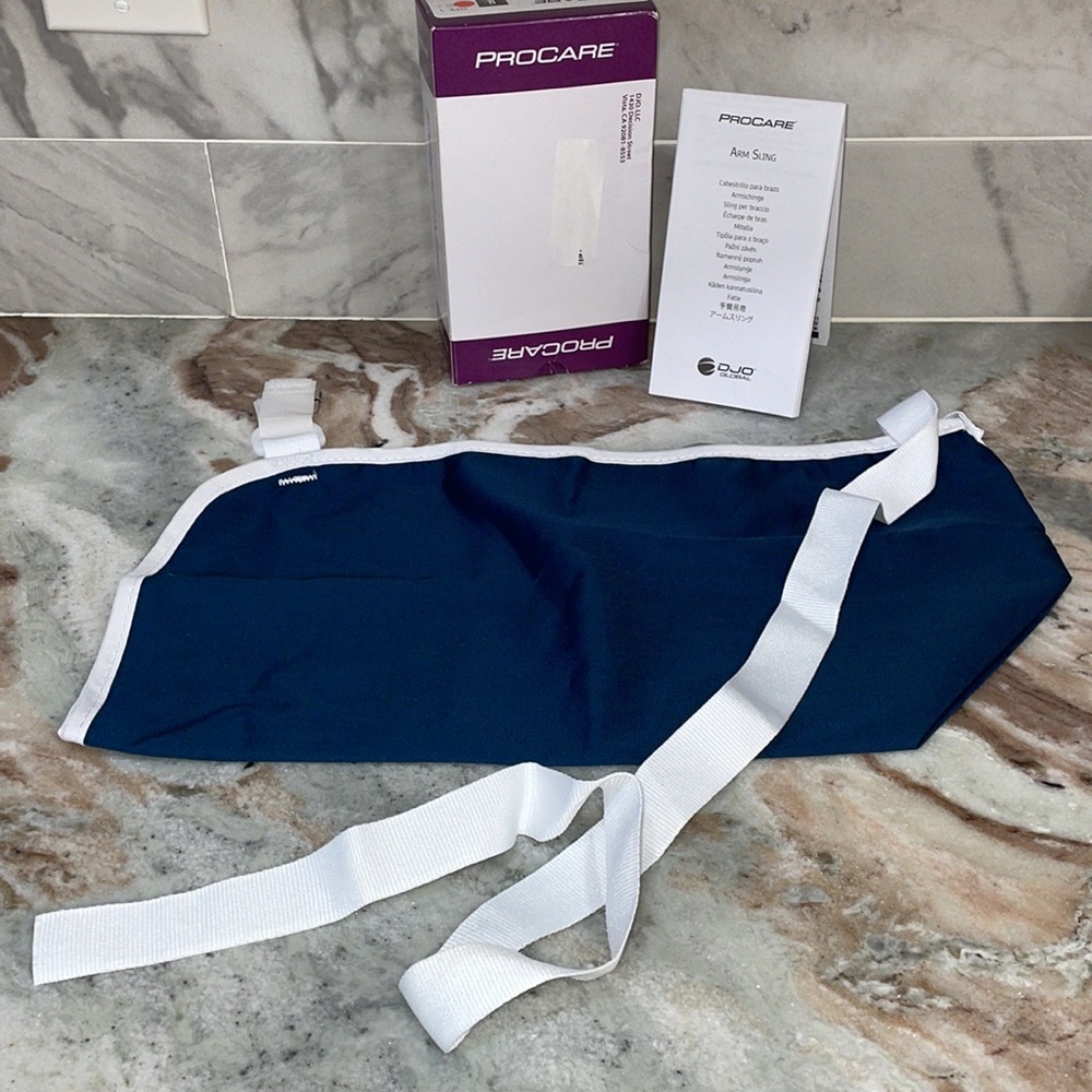 BNIB Procare Deep Pocket Arm Sling Cast Support Arm Elbow Wrist MD Size Medium